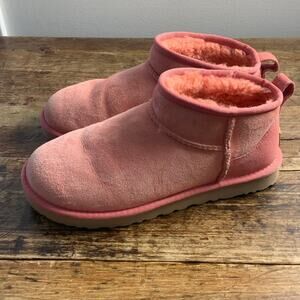 UGG Classic Ultra Mini boots in the Pink Blossom suede and sheepskin material